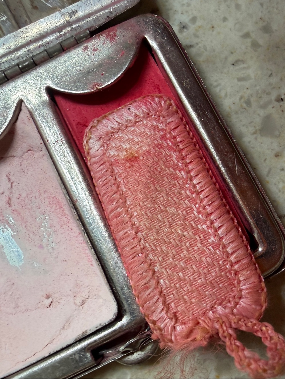 VTG 1930 Art Deco Enamel Double Vanity Compact Stylized Flapper Motif Rouge Puff - Picture 6 of 16